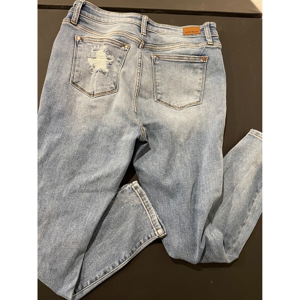 Judy Blue Jeans Women's Size 728 Boyfriend Fit Distressed Light Wash Denim - Picture 4 of 4